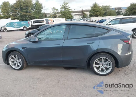 2022 Tesla Model Y Long Range Dual Motor All-Wheel Drive from USA, damaged, VIN 7SAYGDEE6NA011670